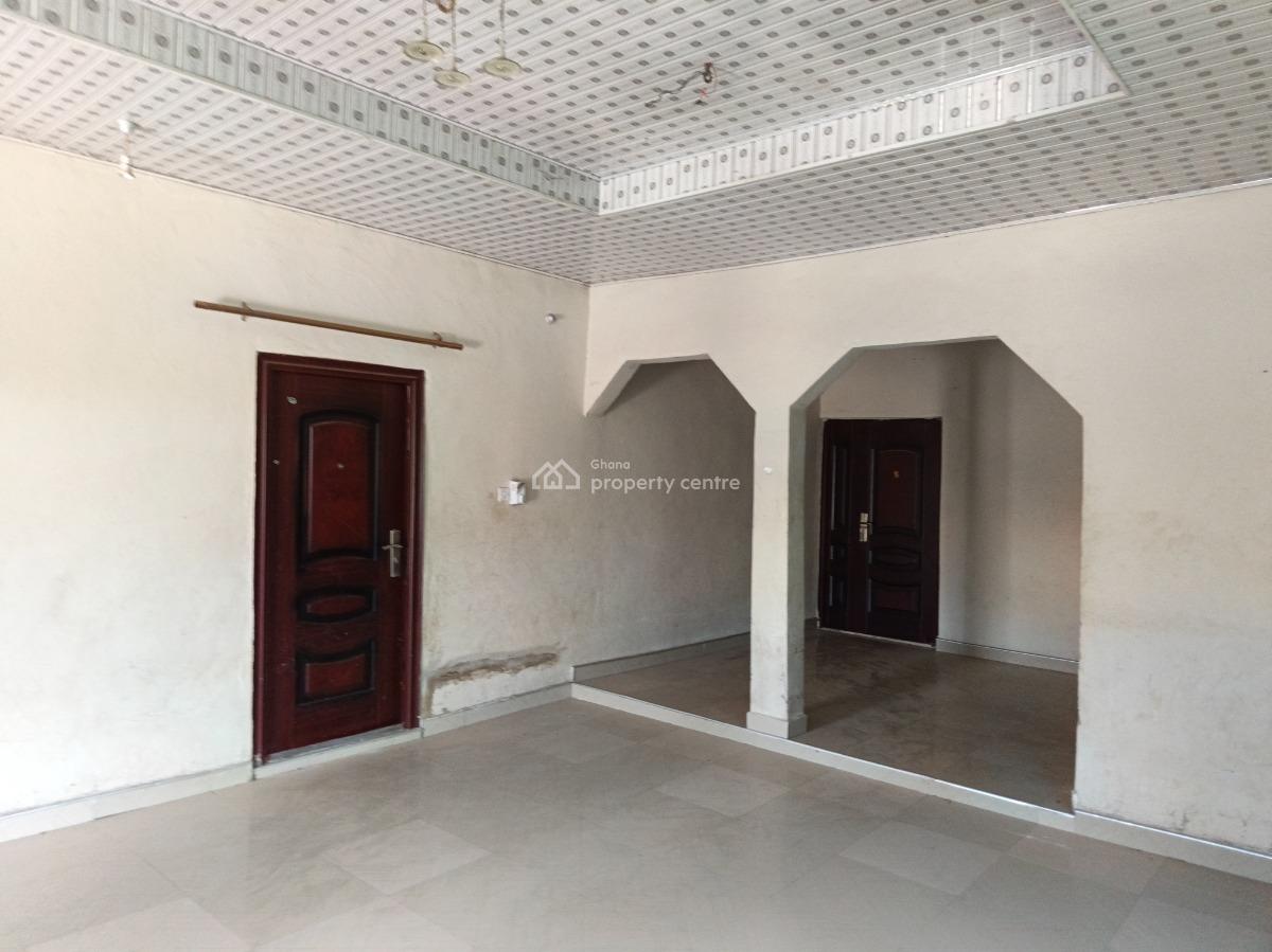4 Bedrooms, Kenyasi Brofoyeduru / Bosore., Kumasi Metropolitan, Ashanti, House for Sale