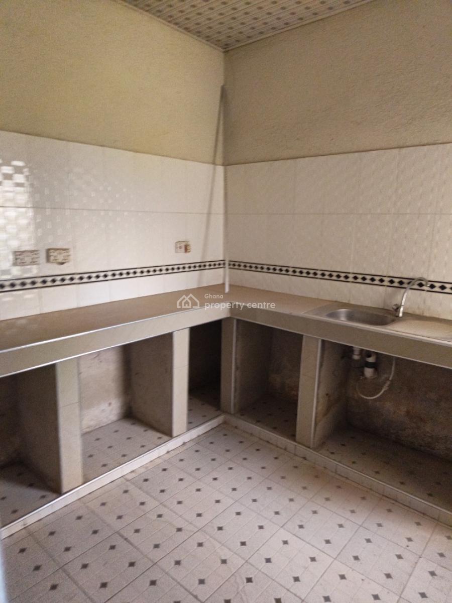 4 Bedrooms, Kenyasi Brofoyeduru / Bosore., Kumasi Metropolitan, Ashanti, House for Sale