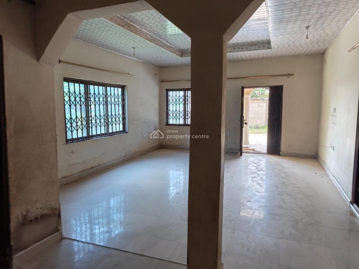 4 Bedrooms, Kenyasi Brofoyeduru / Bosore., Kumasi Metropolitan, Ashanti, House for Sale