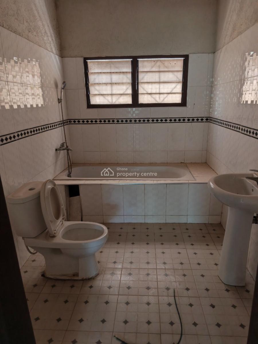 4 Bedrooms, Kenyasi Brofoyeduru / Bosore., Kumasi Metropolitan, Ashanti, House for Sale