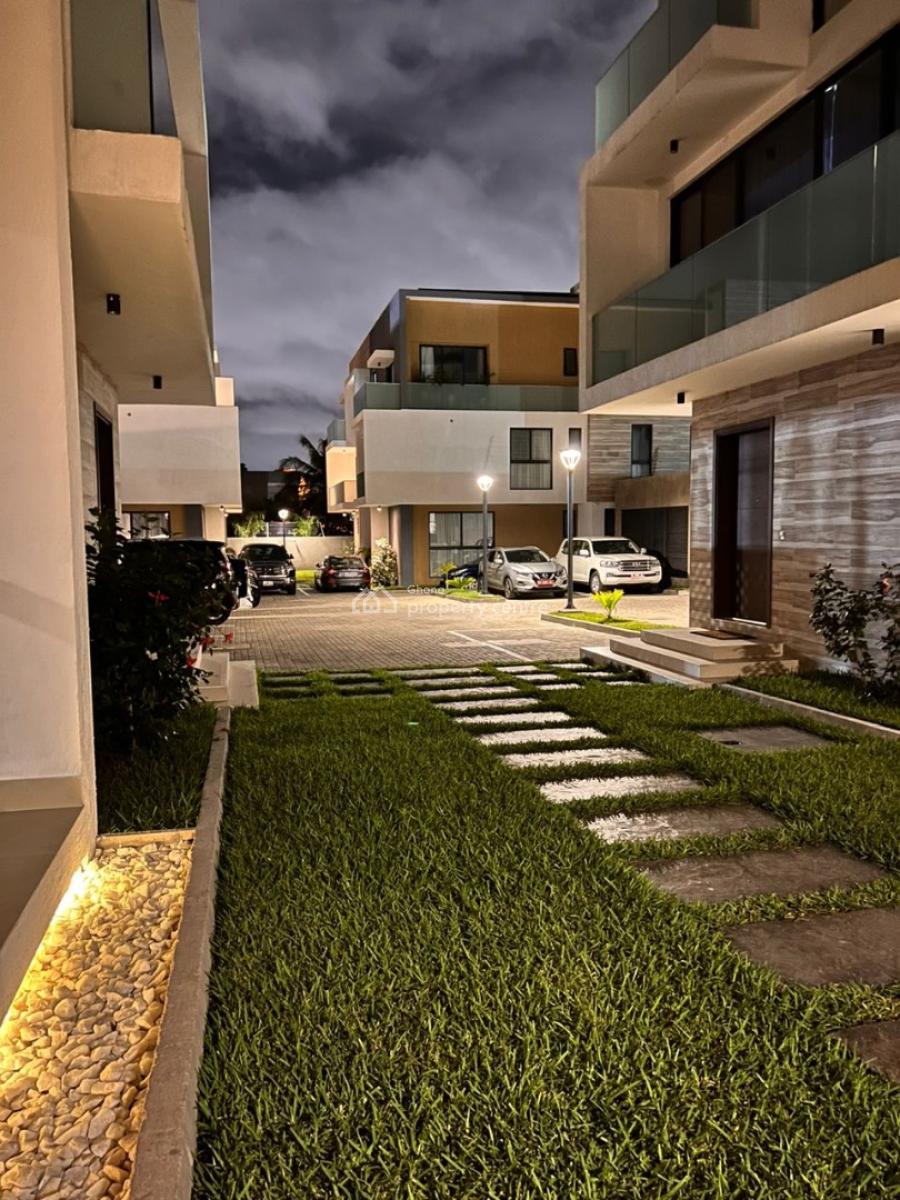 Executive  Furnished Studio with Your Own Little Sky Corner, Cantonments, Accra, Apartment for Sale
