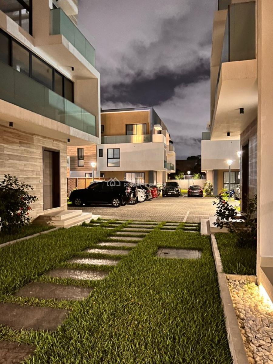 Executive  Furnished Studio with Your Own Little Sky Corner, Cantonments, Accra, Apartment for Sale