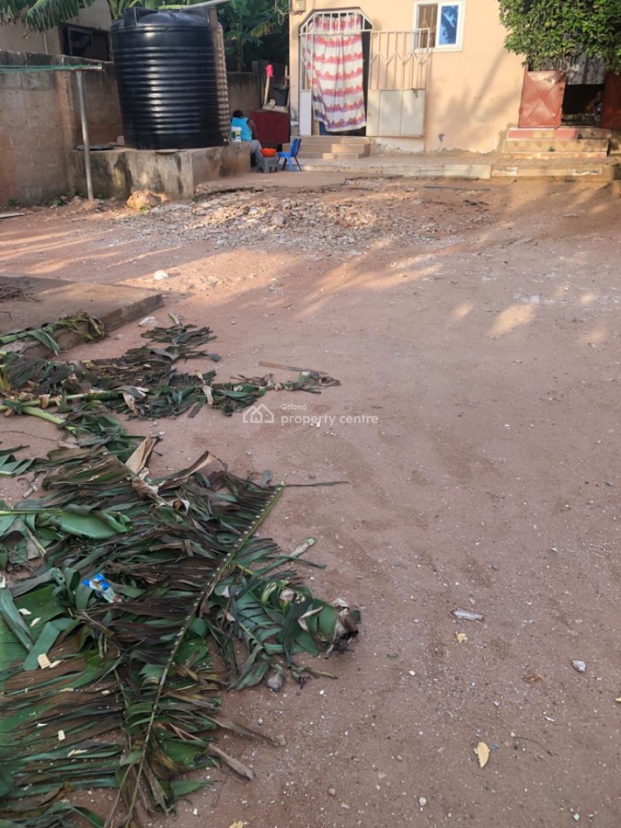 Full Land 100 X 80 with 3 Chamber and Hall Self Contained, Pentecost Junction (agape Down), Ablekuma South, Accra Metropolitan, Accra, Townhouse for Sale