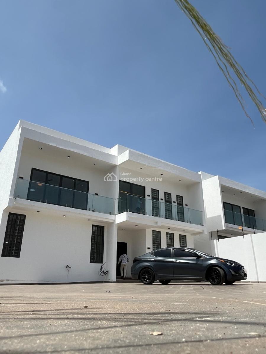 Luxury 4-bedroom House with Swimming Pool Selling in East Legon Hills, East Legon Hills, East Legon Hills, East Legon, Accra, Detached Duplex for Sale