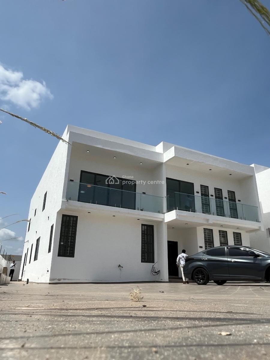 Luxury 4-bedroom House with Swimming Pool Selling in East Legon Hills, East Legon Hills, East Legon Hills, East Legon, Accra, Detached Duplex for Sale