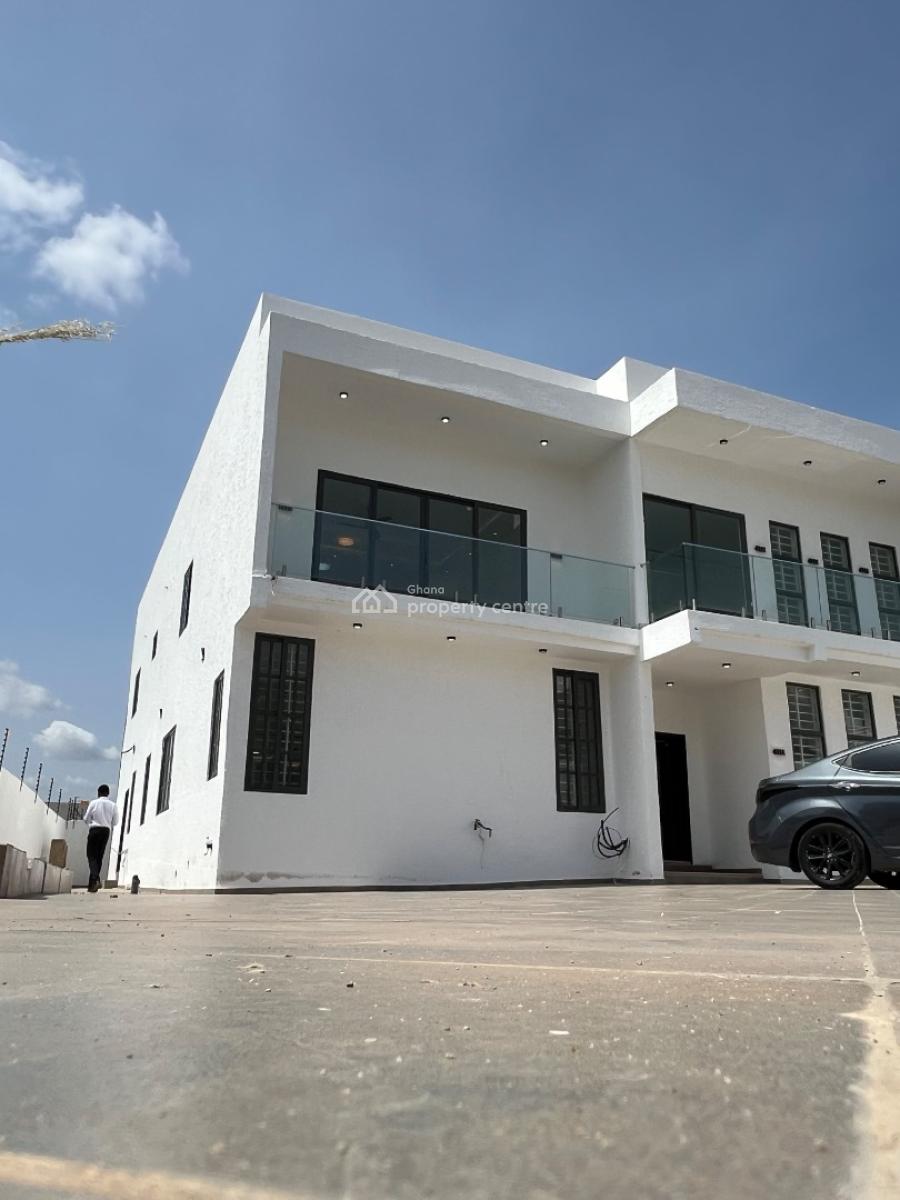 Luxury 4-bedroom House with Swimming Pool Selling in East Legon Hills, East Legon Hills, East Legon Hills, East Legon, Accra, Detached Duplex for Sale