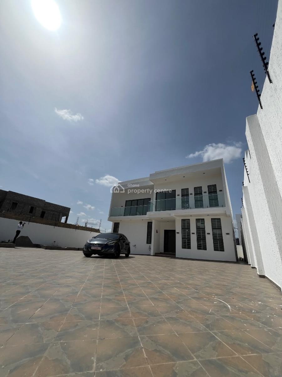 Luxury 4-bedroom House with Swimming Pool Selling in East Legon Hills, East Legon Hills, East Legon Hills, East Legon, Accra, Detached Duplex for Sale