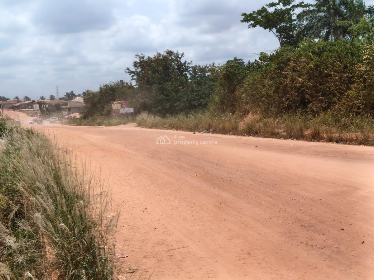 Plot.     ( Highway Road Side), Antoa/ Adesina/ Bonwire Road, Near Kenyasi Abrem., Kumasi Metropolitan, Ashanti, Land for Sale