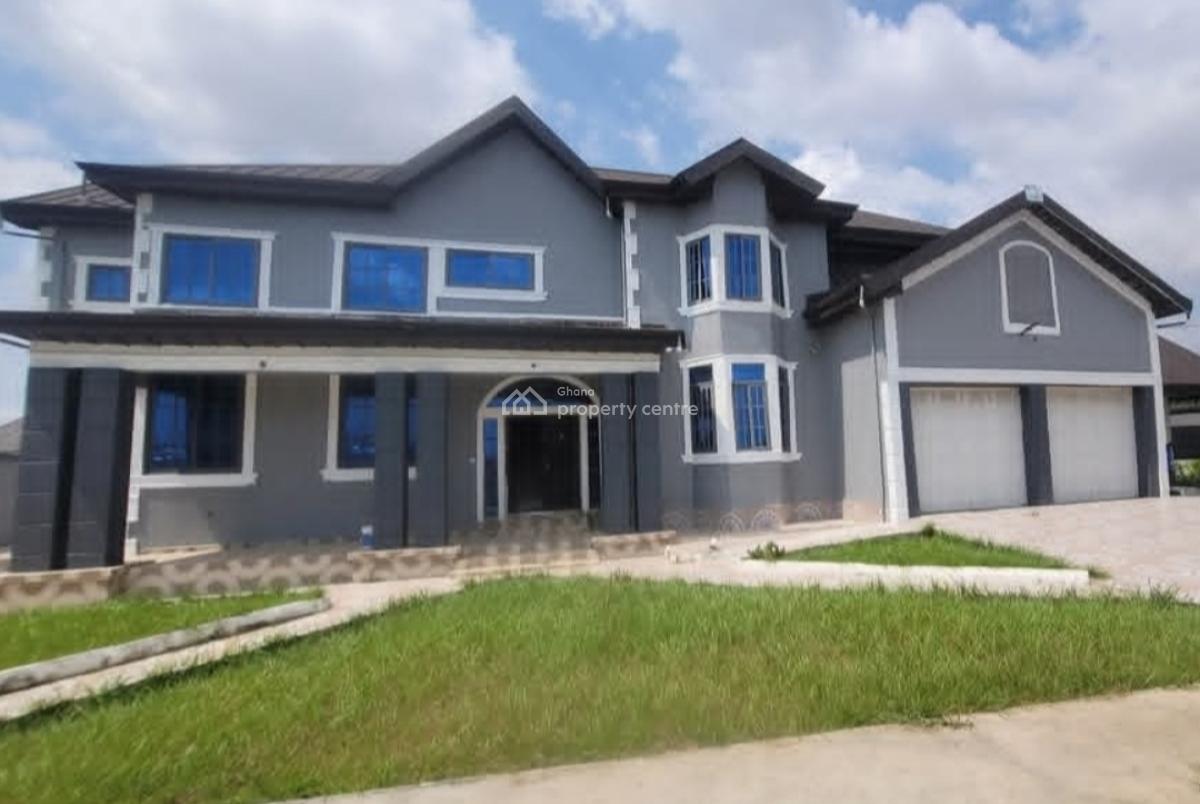 5 Bedrooms, Apaaso,  Near Ahodwo Daban., Kumasi Metropolitan, Ashanti, House for Sale