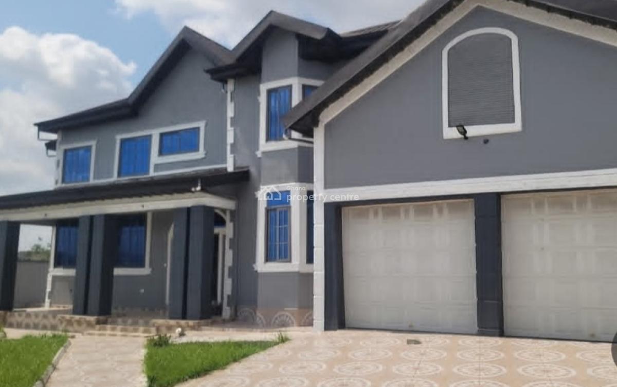 5 Bedrooms, Apaaso,  Near Ahodwo Daban., Kumasi Metropolitan, Ashanti, House for Sale