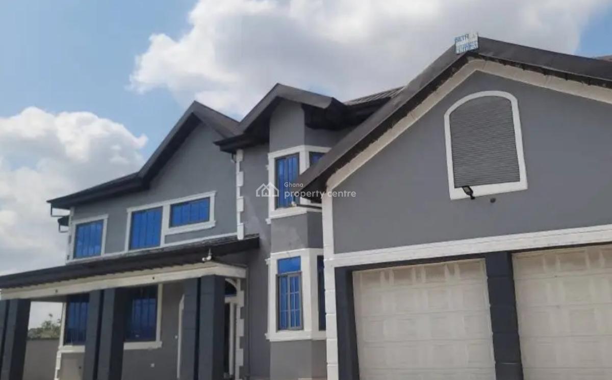5 Bedrooms, Apaaso,  Near Ahodwo Daban., Kumasi Metropolitan, Ashanti, House for Sale
