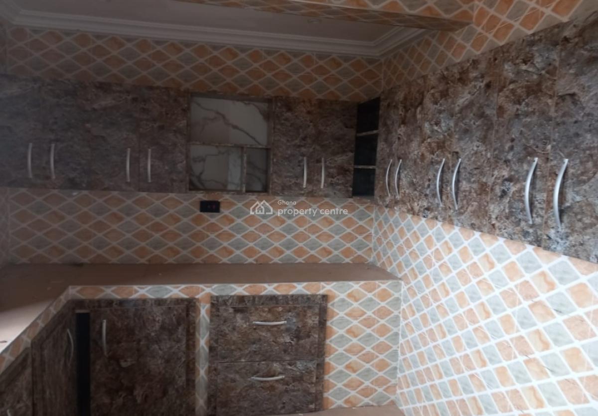 12 Bedrooms   ( 6 Apartment/ Flats., Kenyasi Abrem, Kumasi Metropolitan, Ashanti, Apartment for Sale
