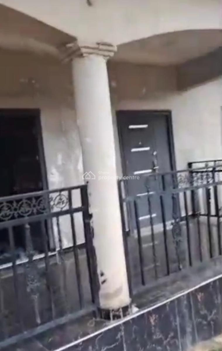 3 Bedrooms. ( on Full Plot), Abuakwa Dkc, Kumasi Metropolitan, Ashanti, House for Sale