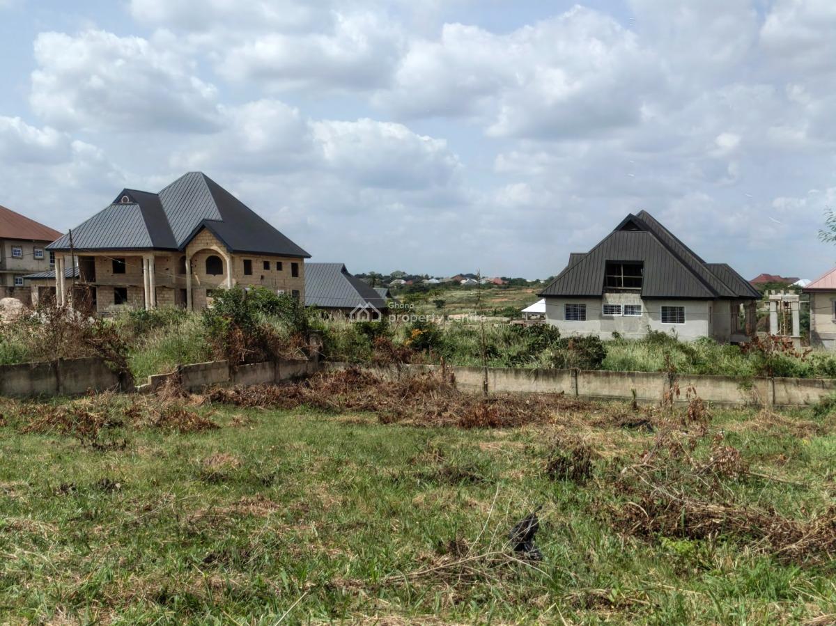 3 Plots.  ( on Antoa Tikrom Kwamo Road), Antoa, on Tikrom Kwamo Road, Kumasi Metropolitan, Ashanti, Land for Sale