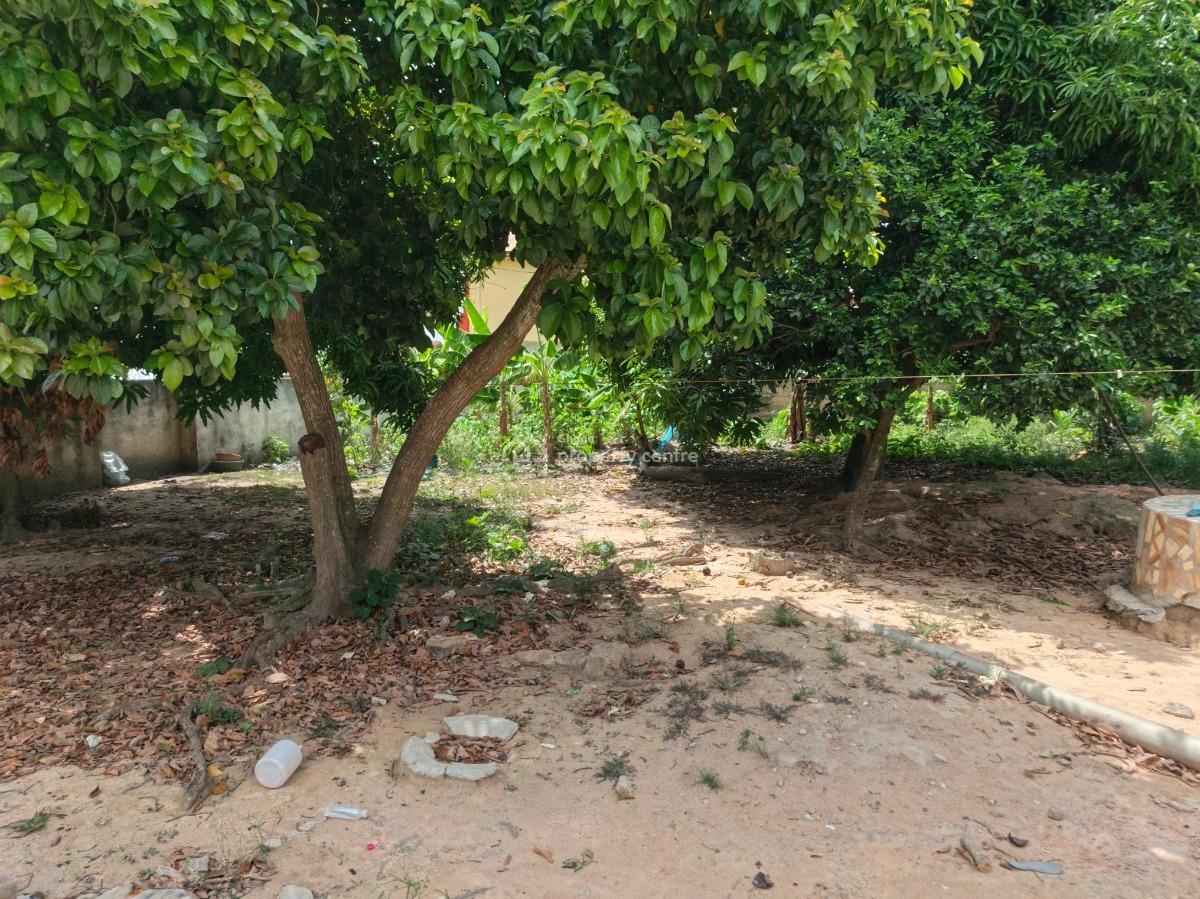 5 Bedrooms         ( on 2 Plots), Meduma, Near Tafo Pankrono, Kumasi Metropolitan, Ashanti, House for Sale