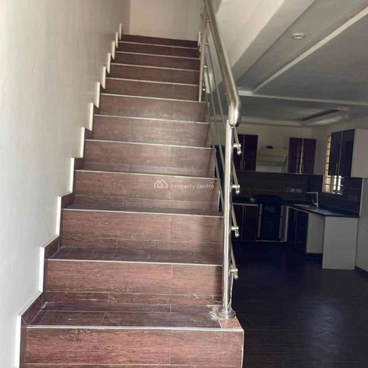 2 Bedroom Townhouse in a Gated Community, School Junction, Nanakrom, East Legon, Accra, Townhouse for Rent
