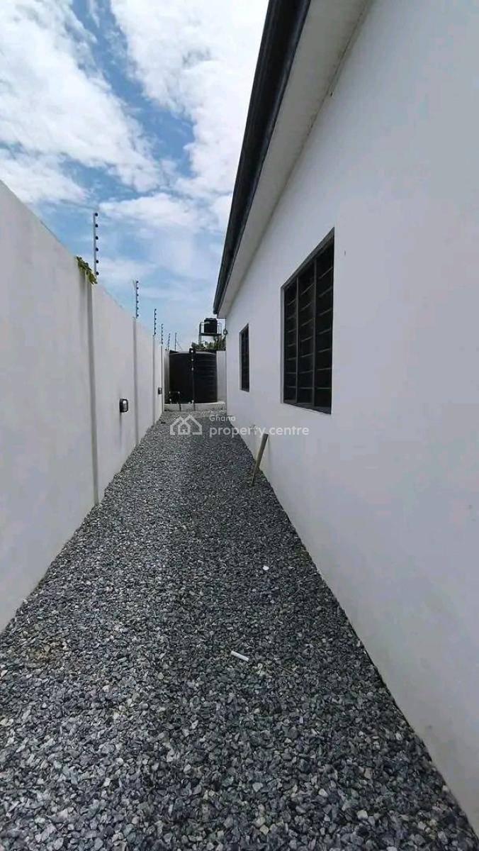 Executive 2-bed Burgalow House @east Airport, Ghana, East Airport, Airport Residential Area, Accra, Detached Bungalow for Rent