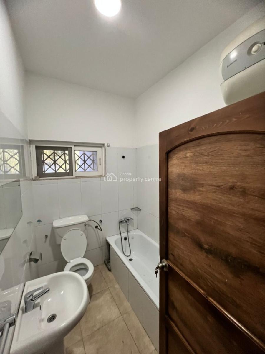 Decent 4-bed House @manet Junction, Ghana, Spintex, Accra, House for Rent