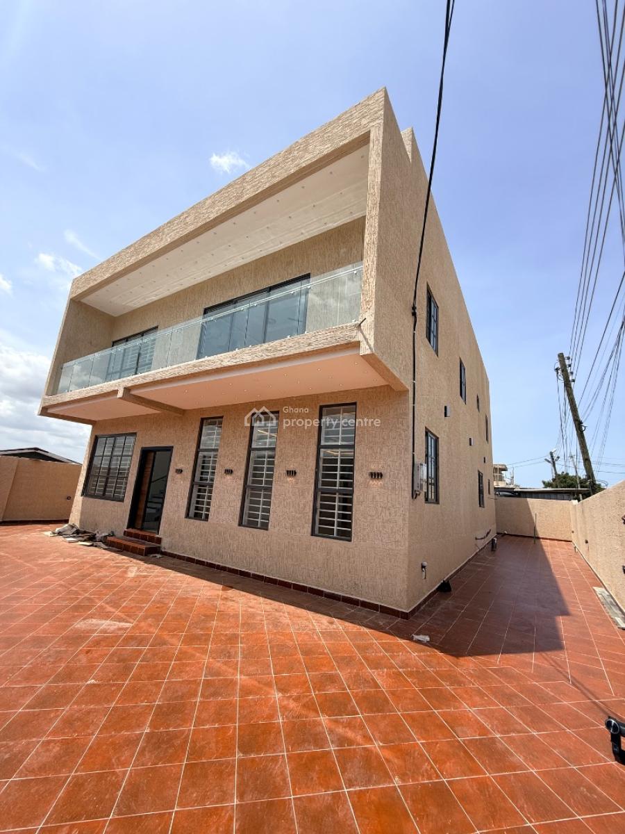 Luxurious 4-bedroom Modern Residence with Staff Quarters -- East Legon, Obojo, East Legon, Accra, Detached Duplex for Sale