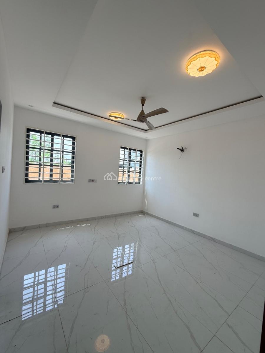 Luxurious 4-bedroom Modern Residence with Staff Quarters -- East Legon, Obojo, East Legon, Accra, Detached Duplex for Sale