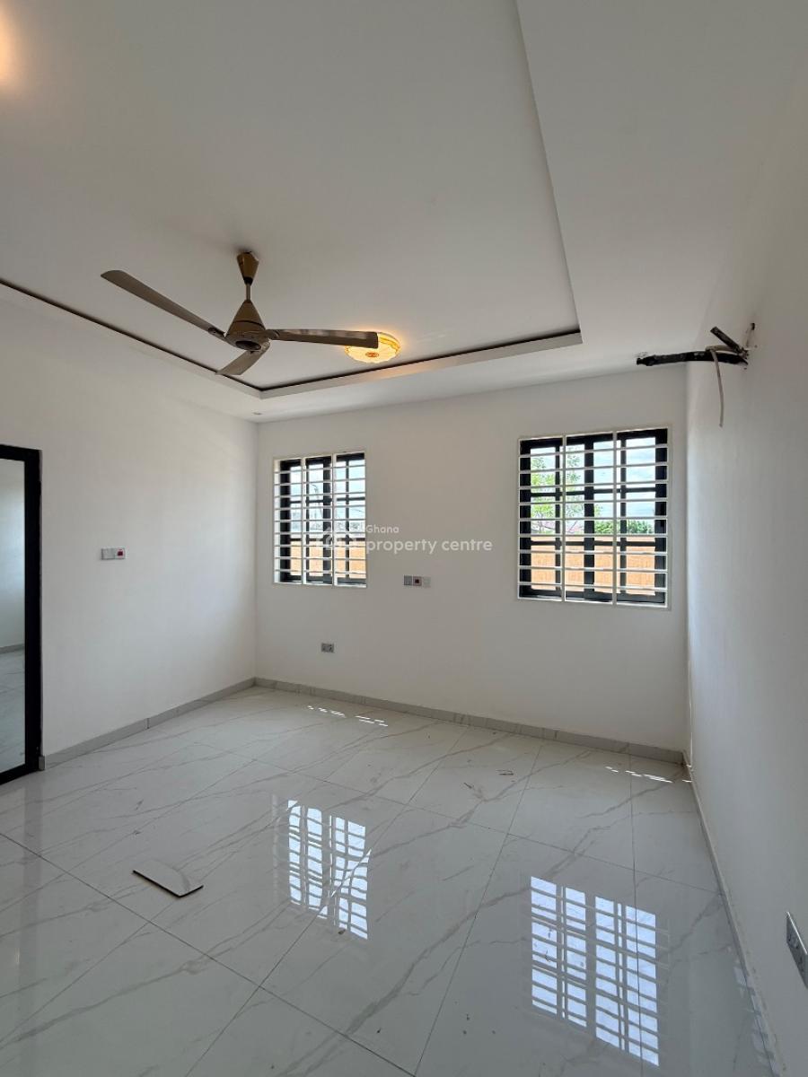Luxurious 4-bedroom Modern Residence with Staff Quarters -- East Legon, Obojo, East Legon, Accra, Detached Duplex for Sale