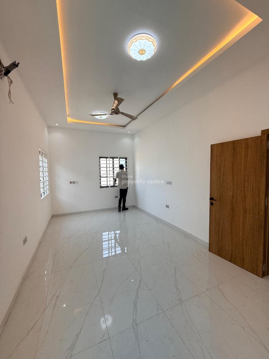 Luxurious 4-bedroom Modern Residence with Staff Quarters -- East Legon, Obojo, East Legon, Accra, Detached Duplex for Sale