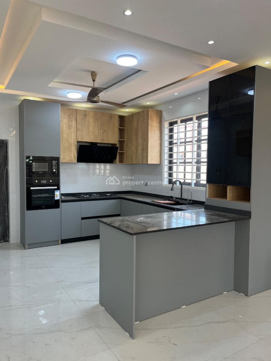 Luxurious 4-bedroom Modern Residence with Staff Quarters -- East Legon, Obojo, East Legon, Accra, Detached Duplex for Sale