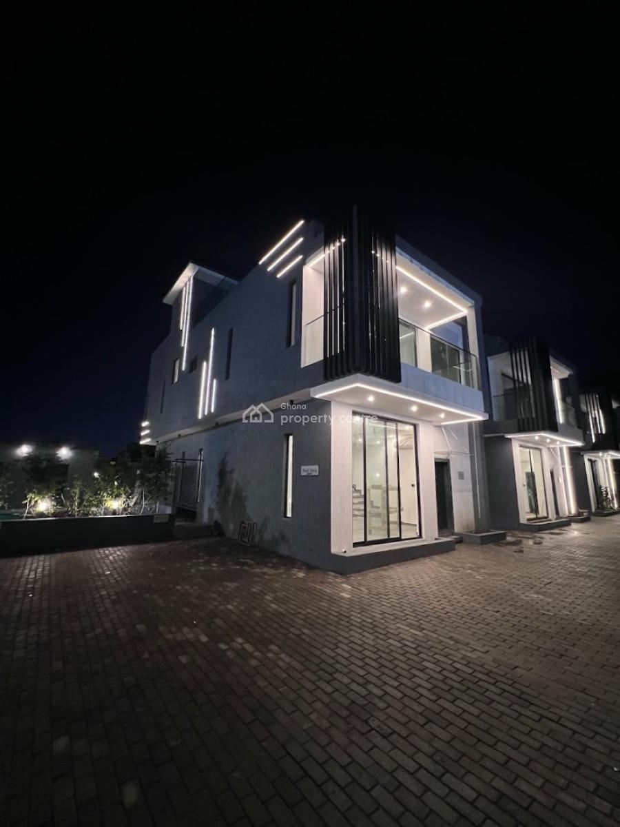 4 Bedroom Townhouse in a Gated Community with Swimming Pool, Dzorwulu, West Airport, Airport Residential Area, Accra, Townhouse for Rent
