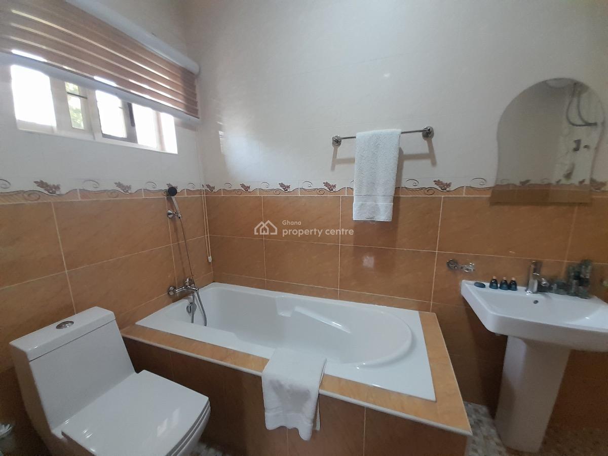 Furnished 4 Bedroom Duplex in a Gated Community with Swimming Pool, North Ridge, Accra, Detached Duplex for Rent