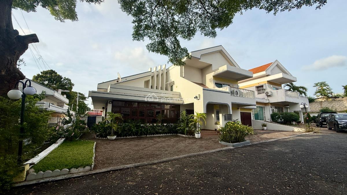4 Bedroom Townhouse with Staff Quarters in a Gated Community, Cantonments, Accra, Townhouse for Rent