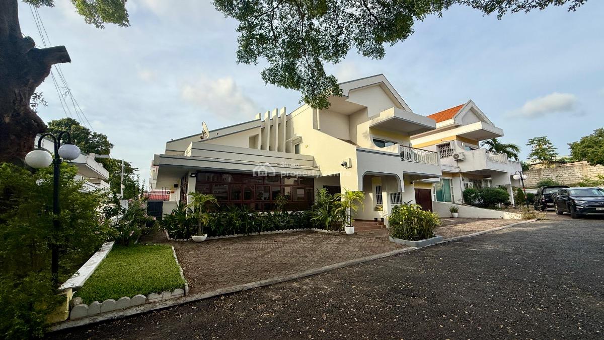 4 Bedroom Townhouse with Staff Quarters in a Gated Community, Cantonments, Accra, Townhouse for Rent