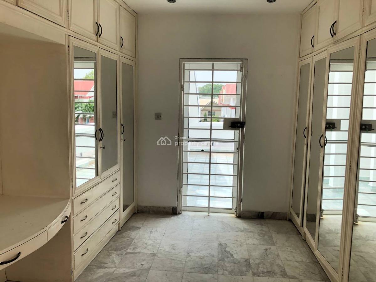 4 Bedroom Townhouse with Staff Quarters in a Gated Community, Cantonments, Accra, Townhouse for Rent