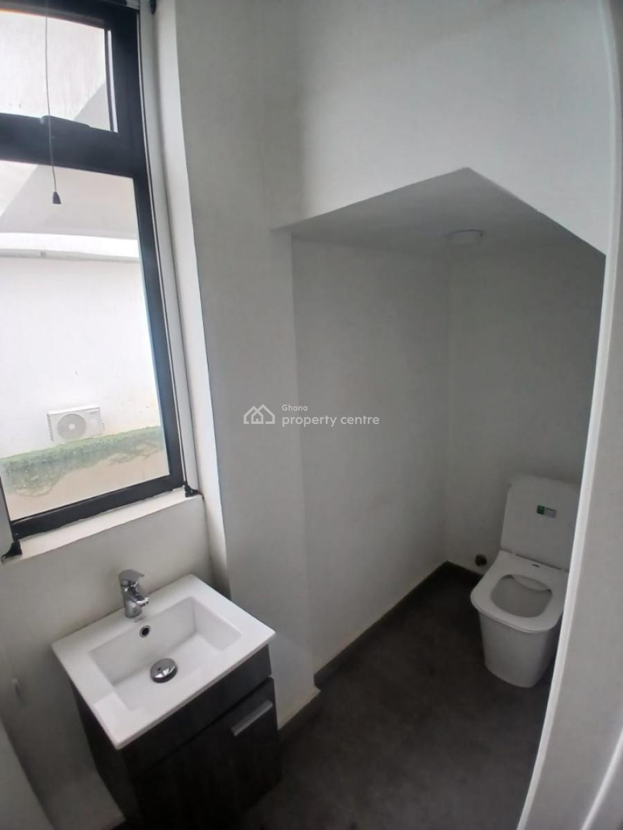 Executive 4 Bedrrom Townhouse, 15 Burma Enclave, Tse Addo, Accra, Townhouse for Rent