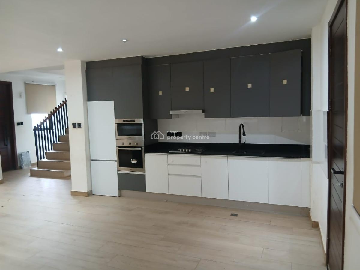 Executive 4 Bedrrom Townhouse, 15 Burma Enclave, Tse Addo, Accra, Townhouse for Rent