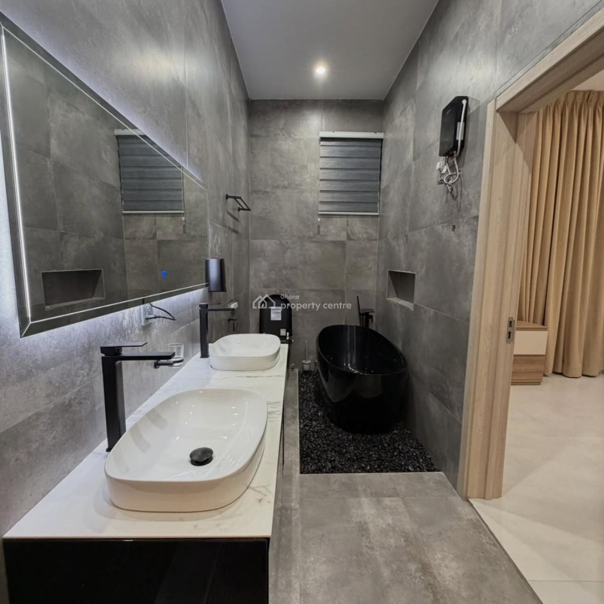 Executive Unfurnished 3 Bedroom, Spintex, Accra, House for Sale