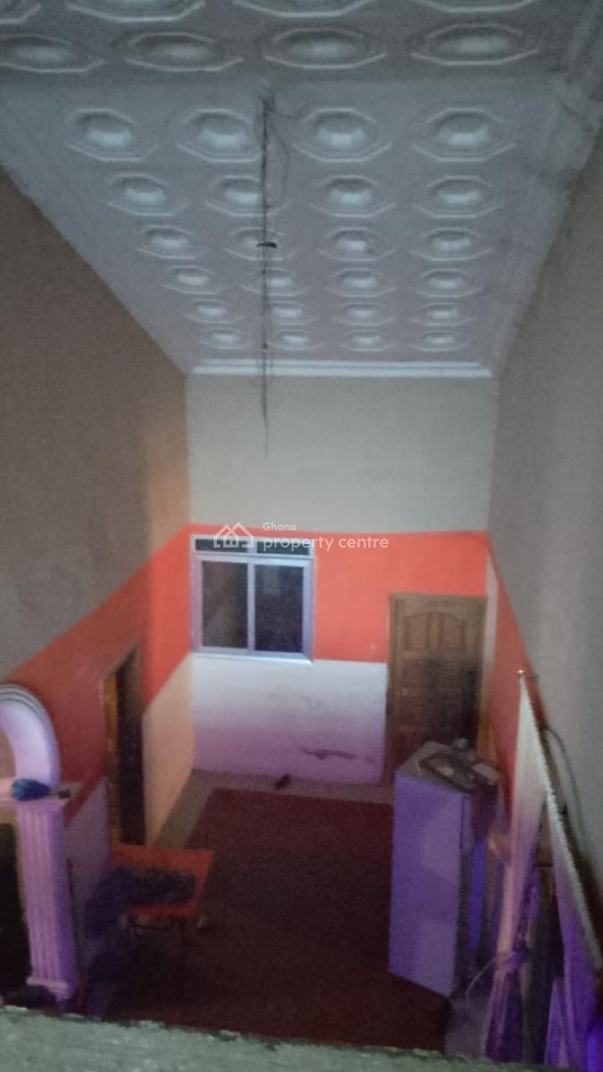 5brm Storey at Awoshie Anyaa Deeper Life Area, Accra, Anyaa Deeper Life Area, Awoshie, Ga Central Municipal, Accra, Detached Bungalow for Sale