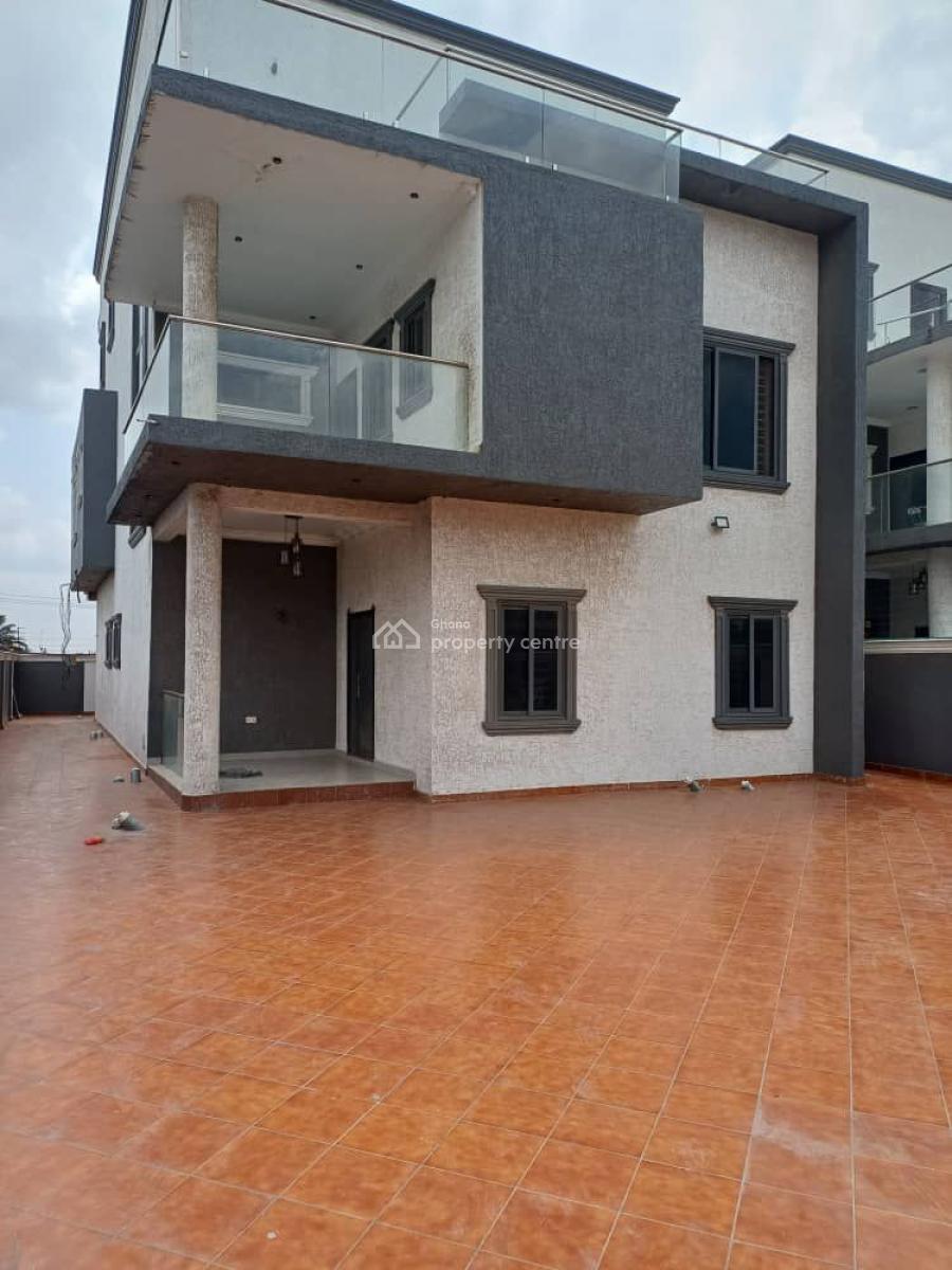 Executive5-bedroom Townhome @ Achimota Mile7, Achimota, Accra, Townhouse for Sale