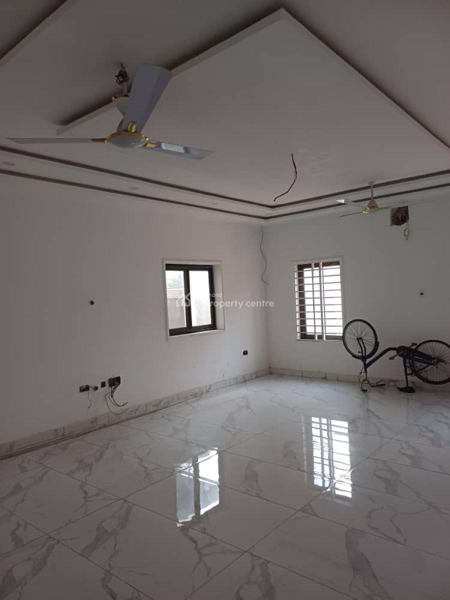 Executive5-bedroom Townhome @ Achimota Mile7, Achimota, Accra, Townhouse for Sale