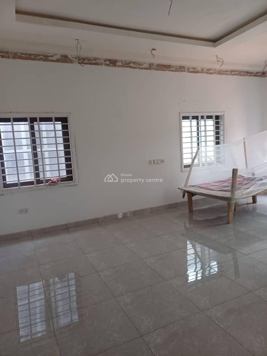 Executive5-bedroom Townhome @ Achimota Mile7, Achimota, Accra, Townhouse for Sale