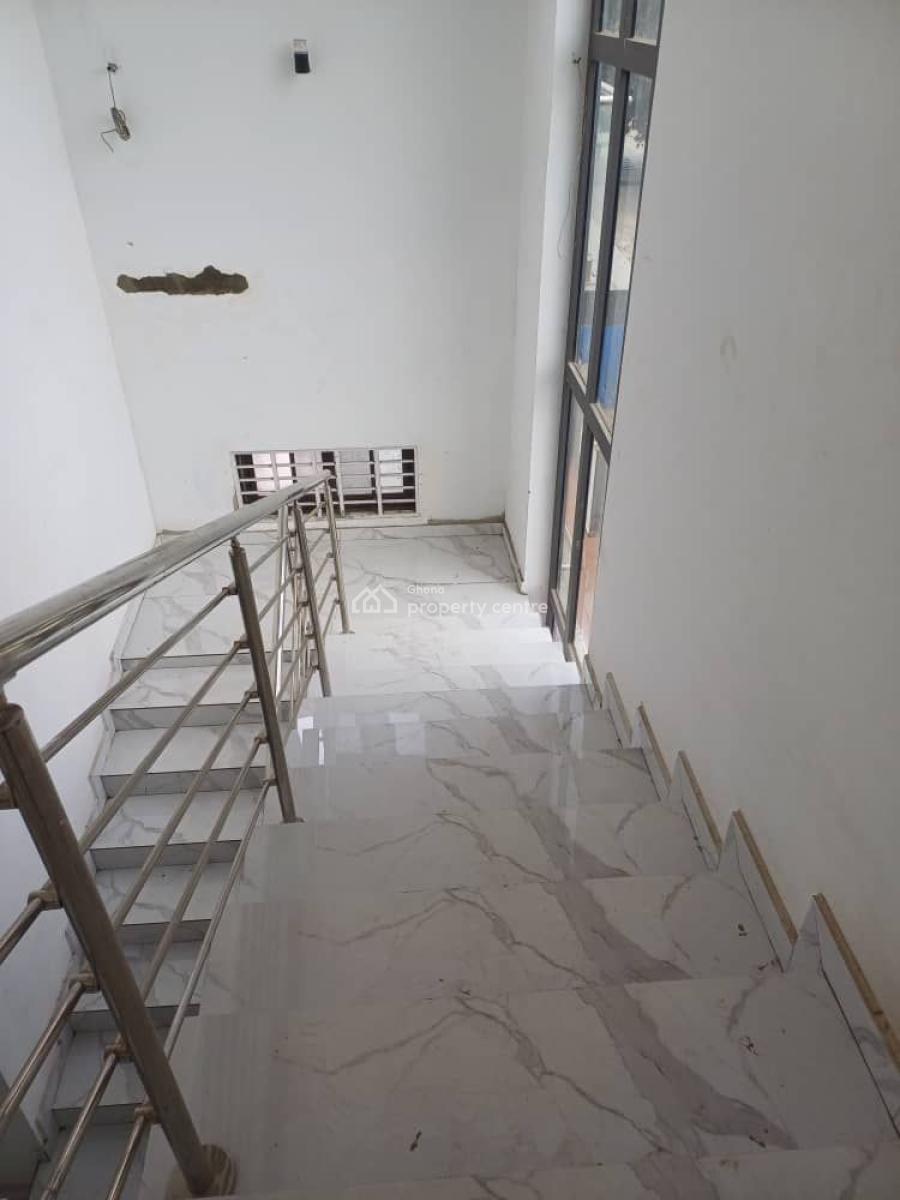 Executive5-bedroom Townhome @ Achimota Mile7, Achimota, Accra, Townhouse for Sale