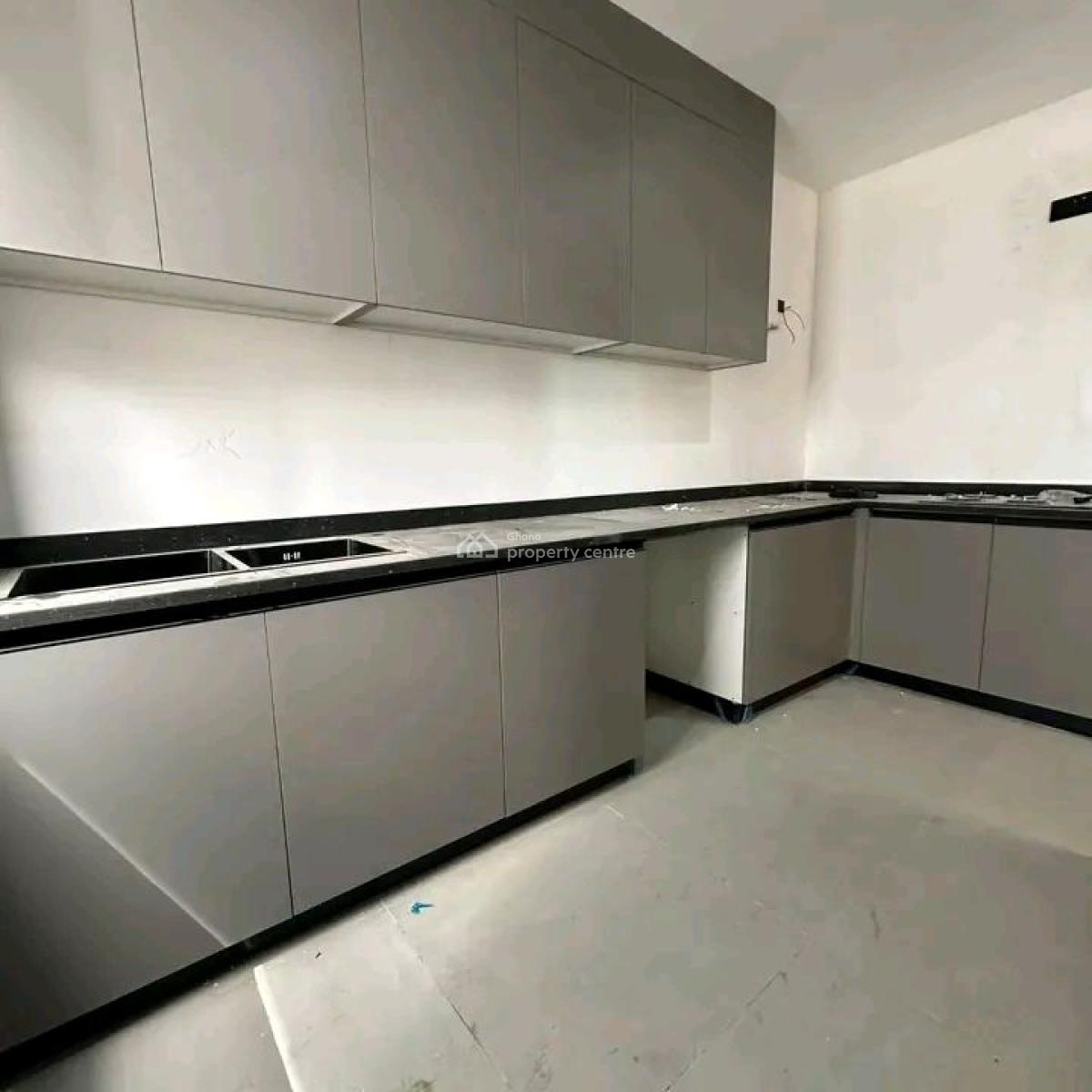 Executive 4-bedroom Townhouse @ Cantonment, Cantonments, Accra, Townhouse for Sale