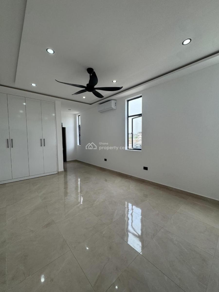 Executive 4-bedroom Townhouse @ Cantonment, Cantonments, Accra, Townhouse for Sale