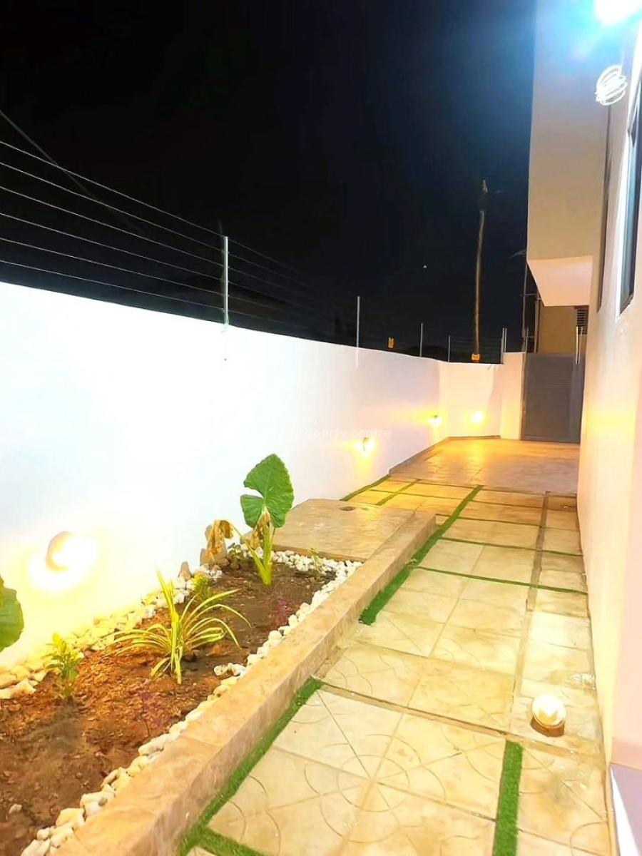 Executive 3 Bedrooms, Adenta Municipal, Accra, House for Sale