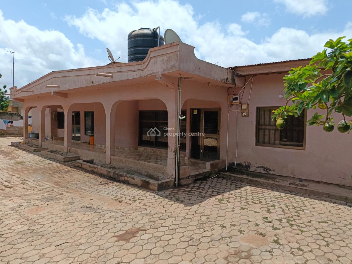 7 Bedrooms House, Atonsu Esereso, Divine., Kumasi Metropolitan, Ashanti, House for Sale