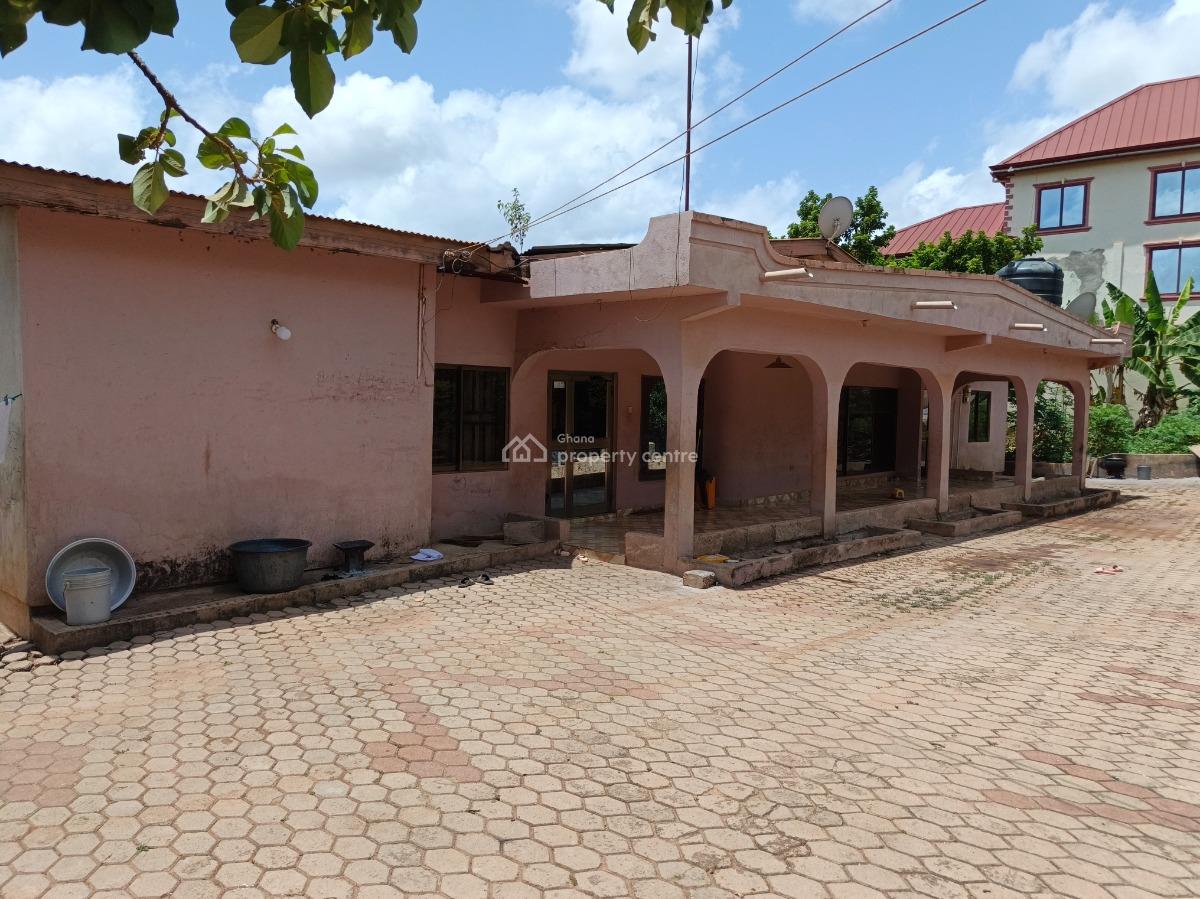 7 Bedrooms House, Atonsu Esereso, Divine., Kumasi Metropolitan, Ashanti, House for Sale