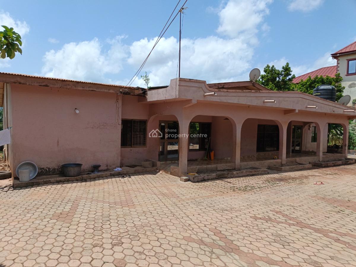 7 Bedrooms House, Atonsu Esereso, Divine., Kumasi Metropolitan, Ashanti, House for Sale