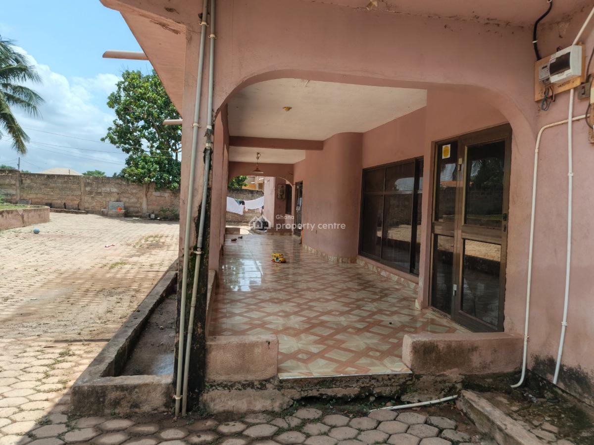 7 Bedrooms House, Atonsu Esereso, Divine., Kumasi Metropolitan, Ashanti, House for Sale