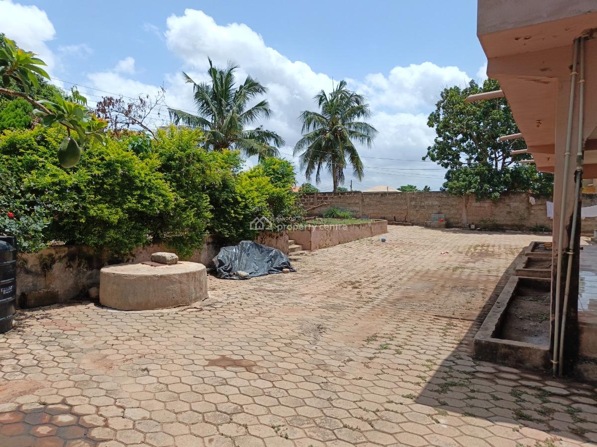 7 Bedrooms House, Atonsu Esereso, Divine., Kumasi Metropolitan, Ashanti, House for Sale