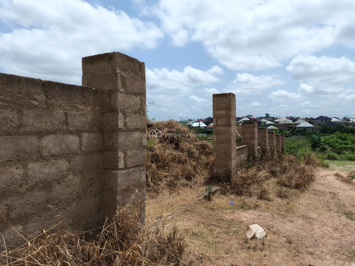 Plot.      ( Fully Fence Walled), Kenyasi Bosore., Kumasi Metropolitan, Ashanti, Residential Land for Sale