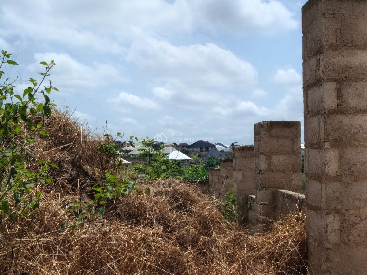 Plot.      ( Fully Fence Walled), Kenyasi Bosore., Kumasi Metropolitan, Ashanti, Residential Land for Sale